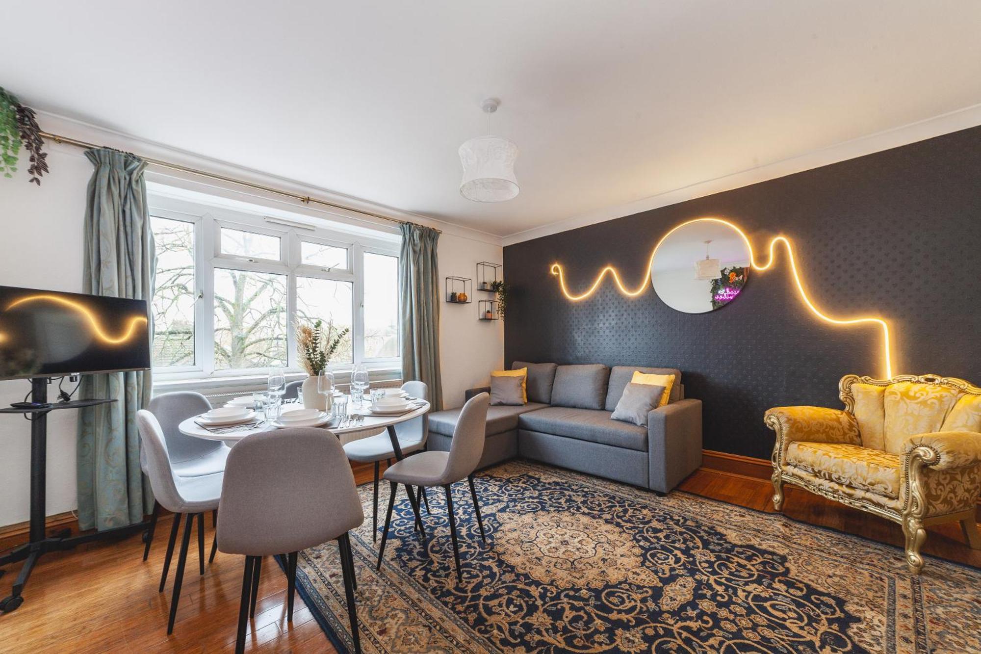Apartment Charles London