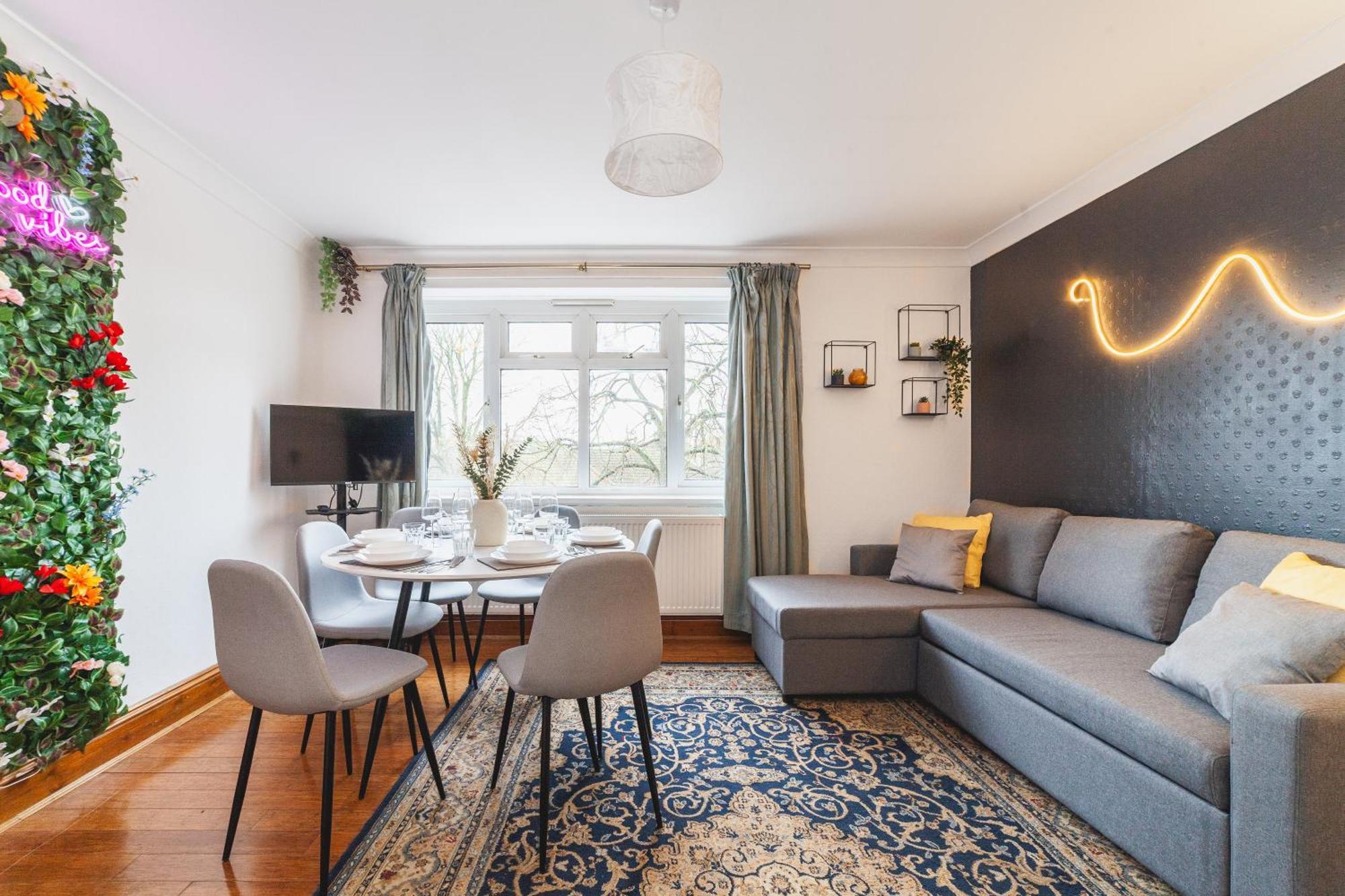 Charles Apartment *